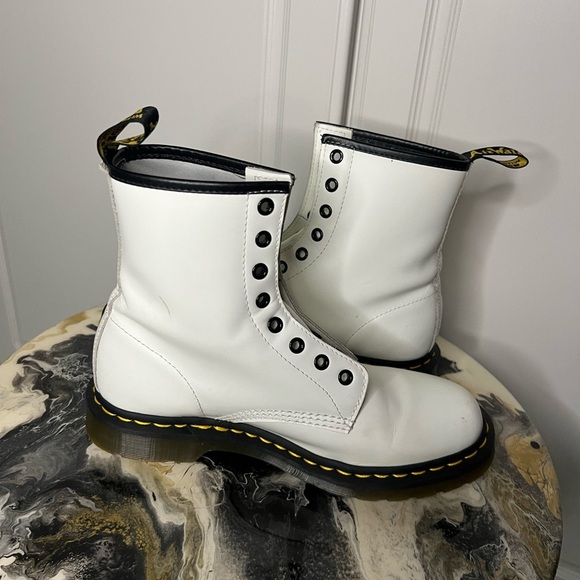Dr Martens 1460 Smooth White Leather Lace Up Boot - Picture 9 of 12